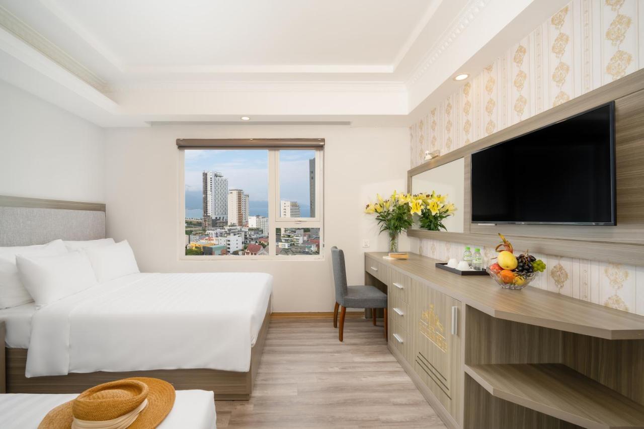 Royal Beach Hotel By Thg Da Nang Bagian luar foto