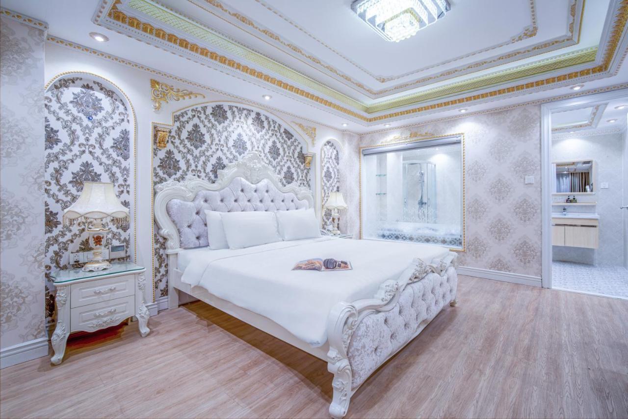 Royal Beach Hotel By Thg Da Nang Bagian luar foto