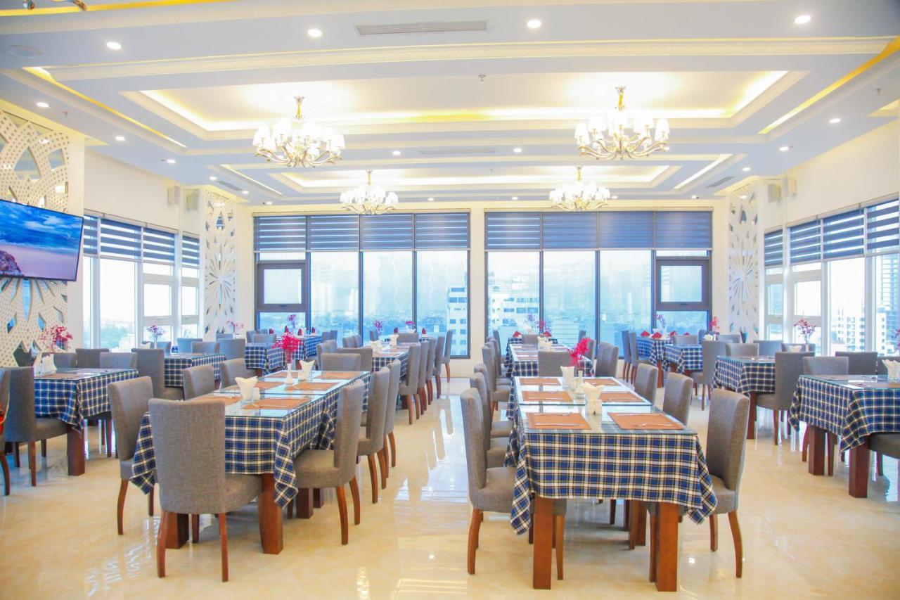 Royal Beach Hotel By Thg Da Nang Bagian luar foto